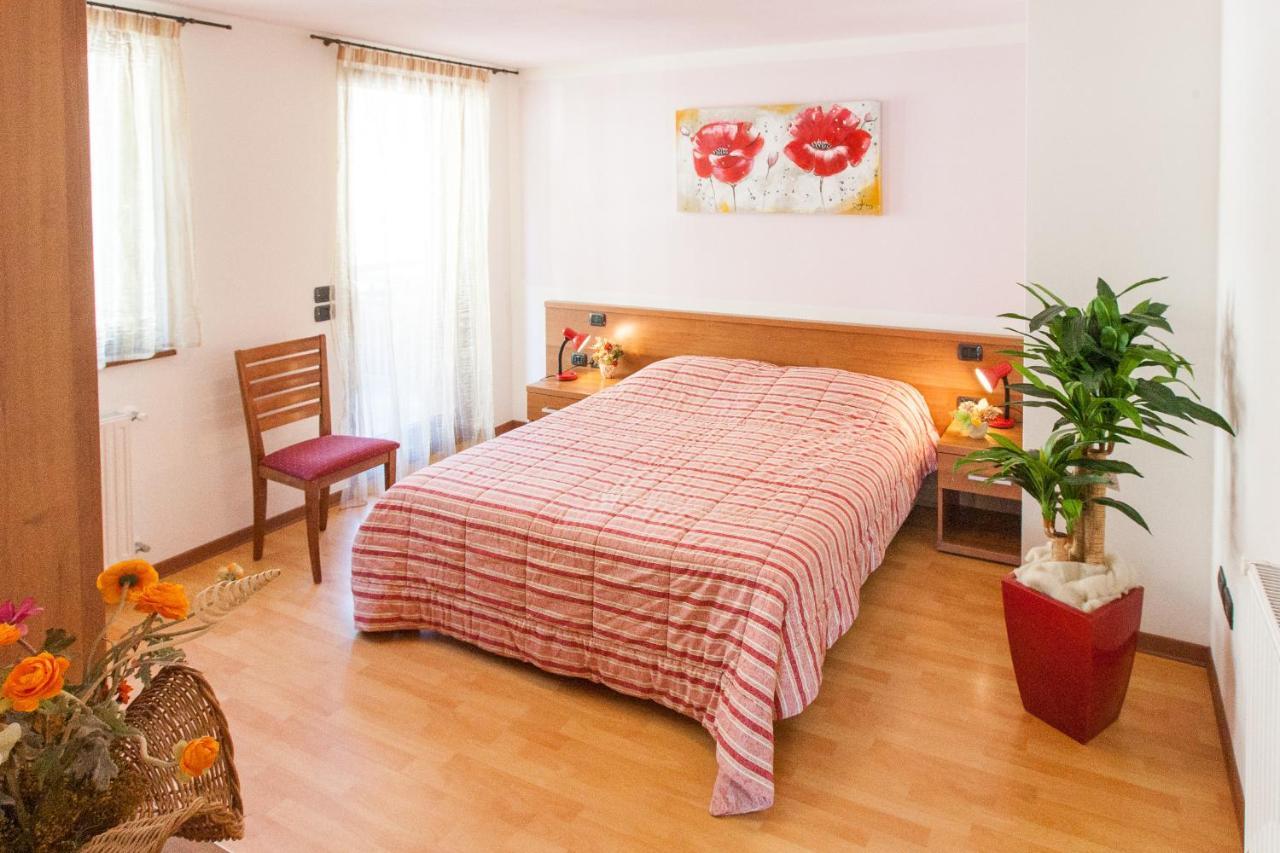 Casa Al Moro Apartment Рока Пиеторе Екстериор снимка